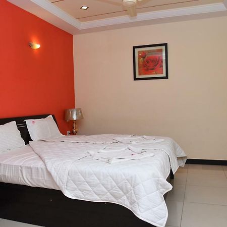 Hotel Subhalakshmi Palace Kāraikkudi Eksteriør bilde