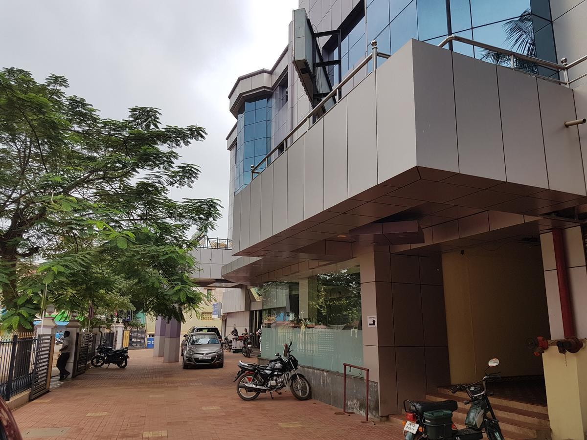 Hotel Subhalakshmi Palace Kāraikkudi Eksteriør bilde