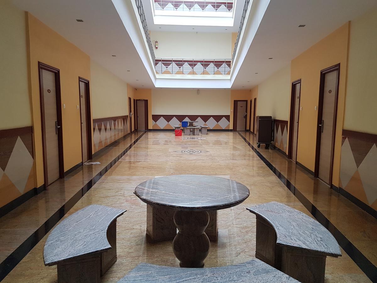 Hotel Subhalakshmi Palace Kāraikkudi Eksteriør bilde