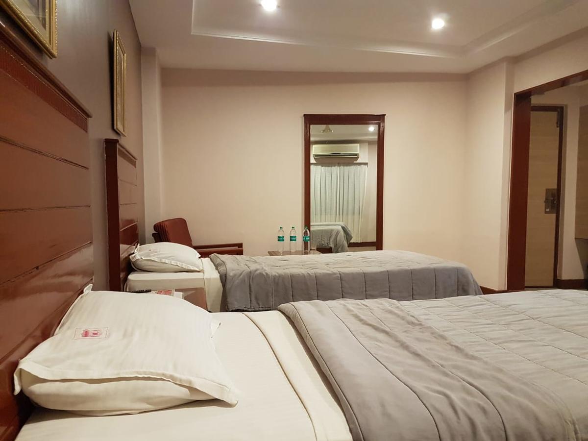 Hotel Subhalakshmi Palace Kāraikkudi Eksteriør bilde