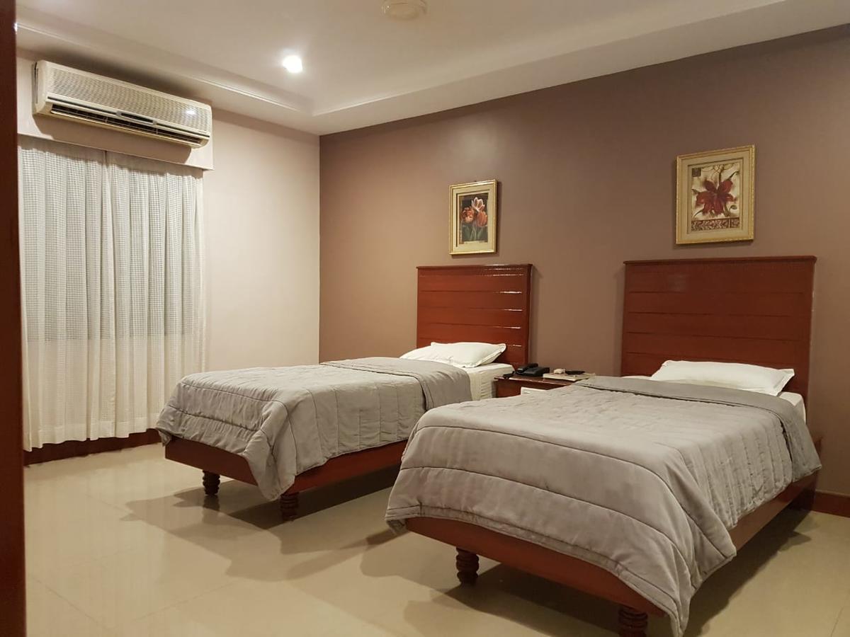 Hotel Subhalakshmi Palace Kāraikkudi Eksteriør bilde