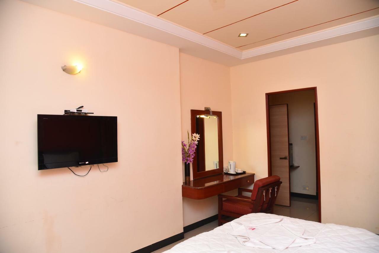 Hotel Subhalakshmi Palace Kāraikkudi Eksteriør bilde