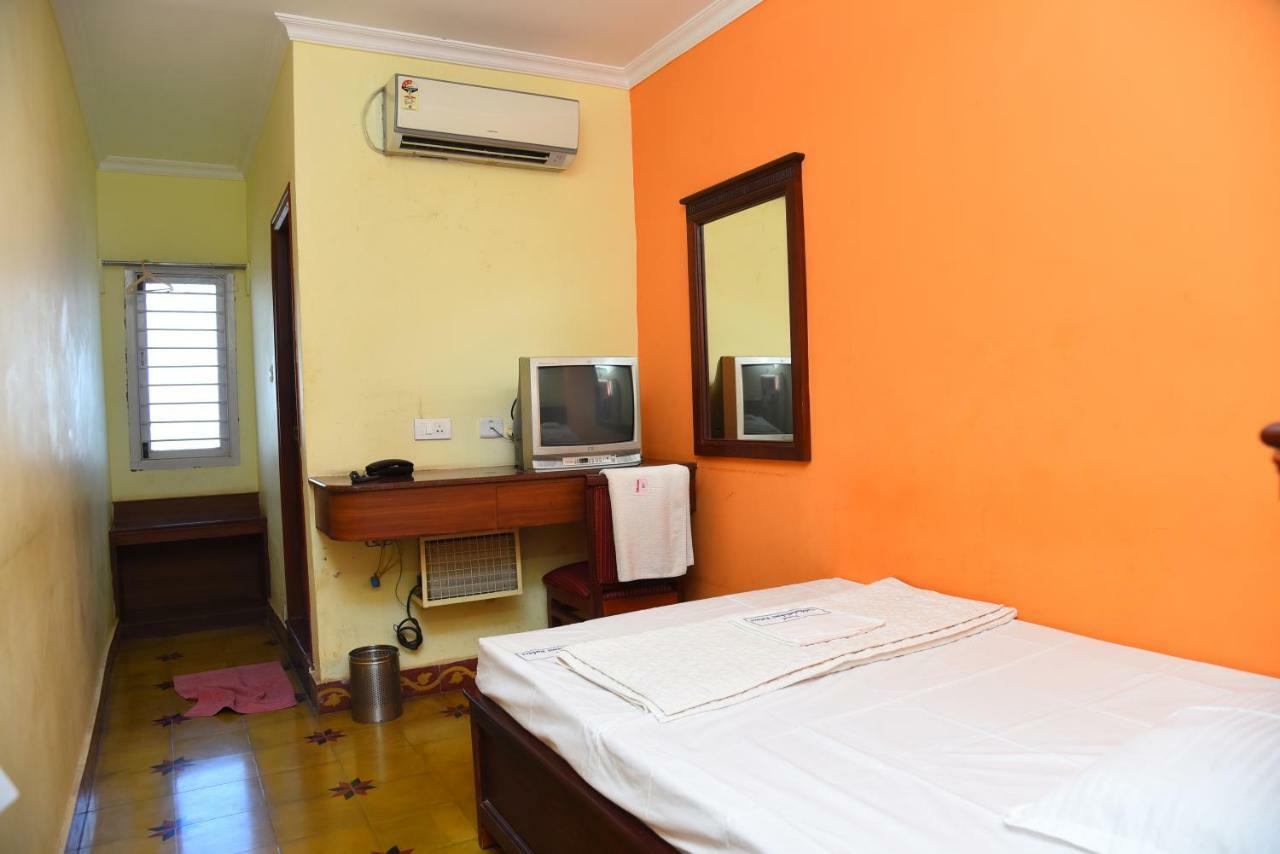 Hotel Subhalakshmi Palace Kāraikkudi Eksteriør bilde