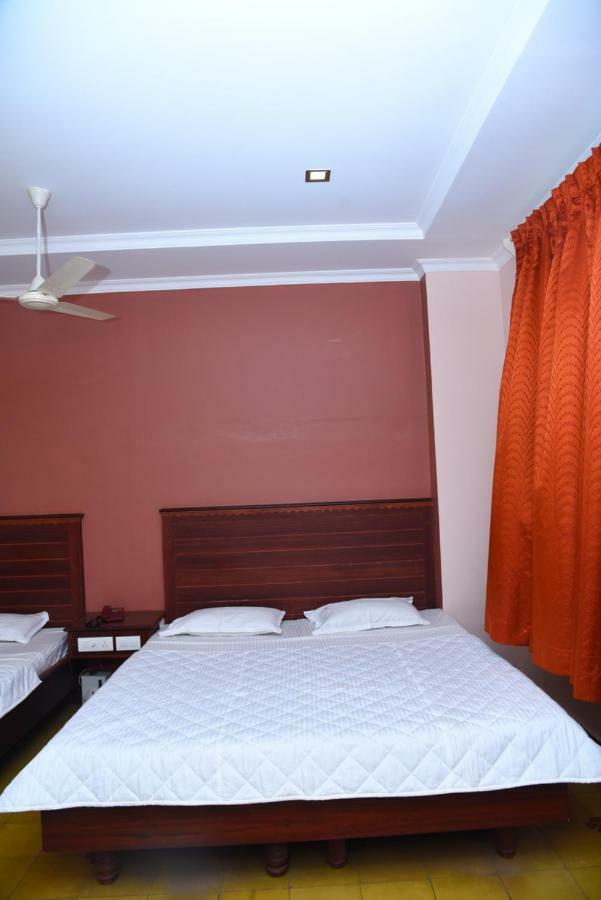 Hotel Subhalakshmi Palace Kāraikkudi Eksteriør bilde