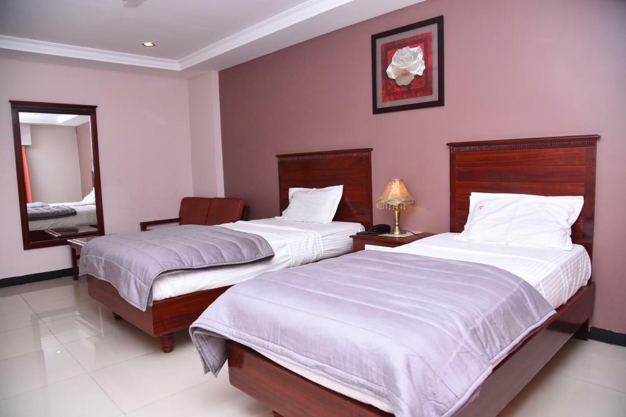Hotel Subhalakshmi Palace Kāraikkudi Eksteriør bilde