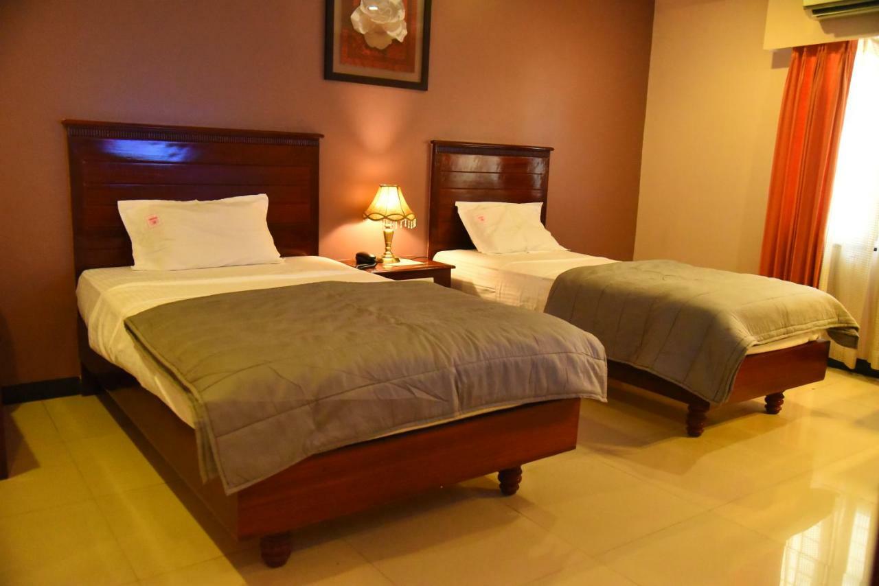 Hotel Subhalakshmi Palace Kāraikkudi Eksteriør bilde