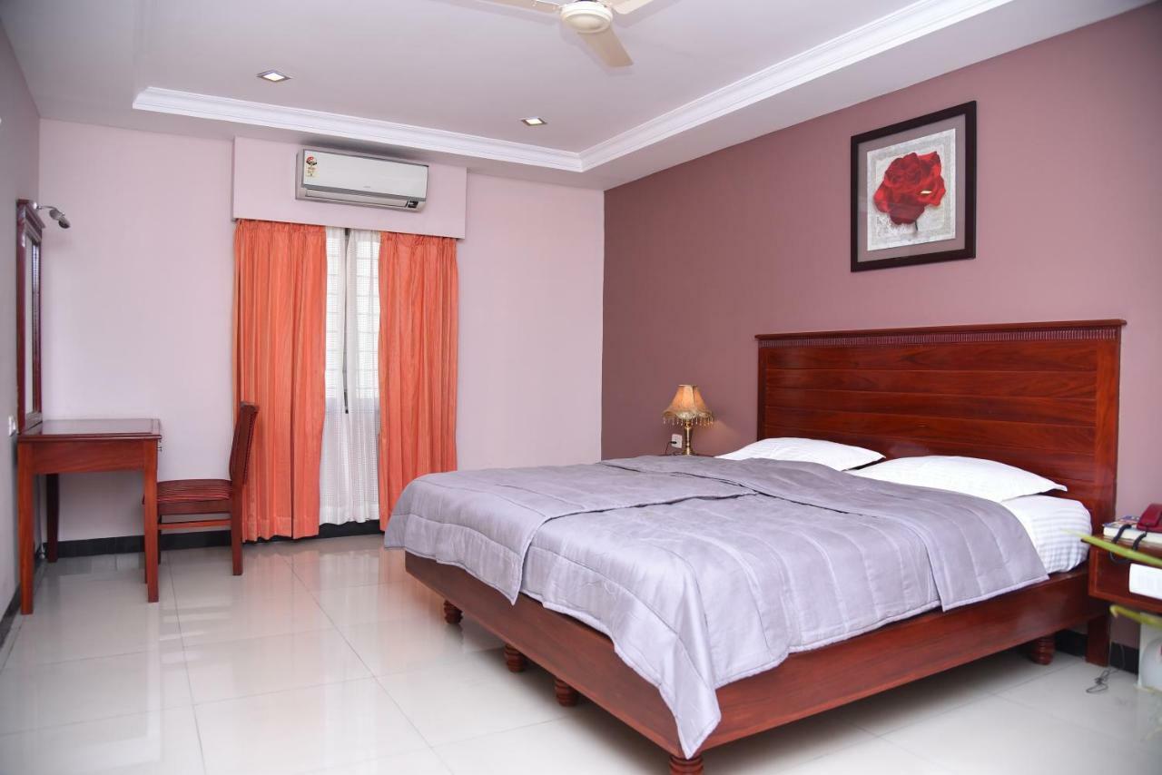 Hotel Subhalakshmi Palace Kāraikkudi Eksteriør bilde