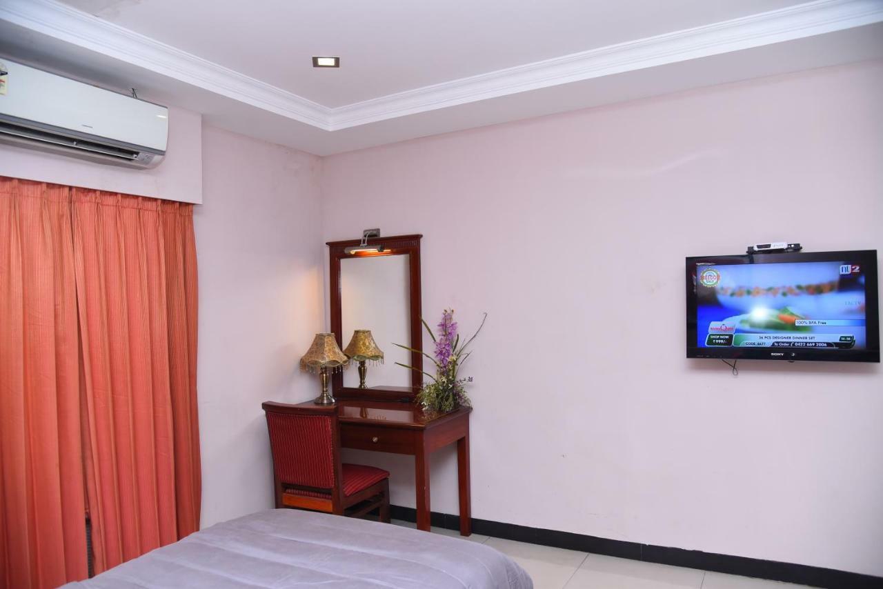 Hotel Subhalakshmi Palace Kāraikkudi Eksteriør bilde