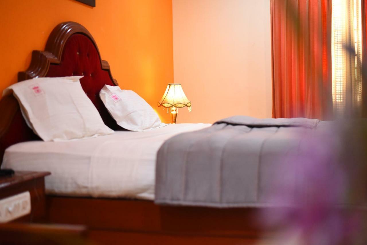 Hotel Subhalakshmi Palace Kāraikkudi Eksteriør bilde